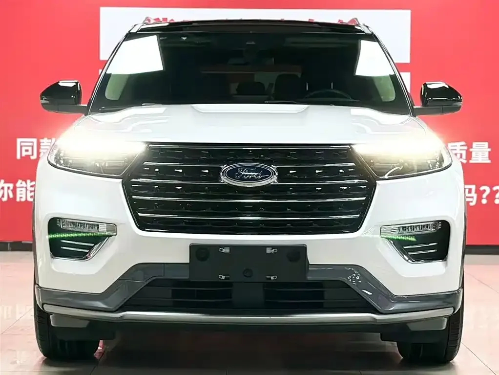 Ford Explorer — фото 3