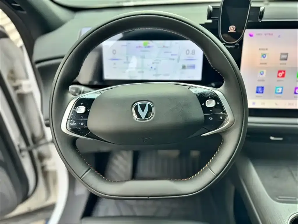 Changan CS75PLUS — фото 3