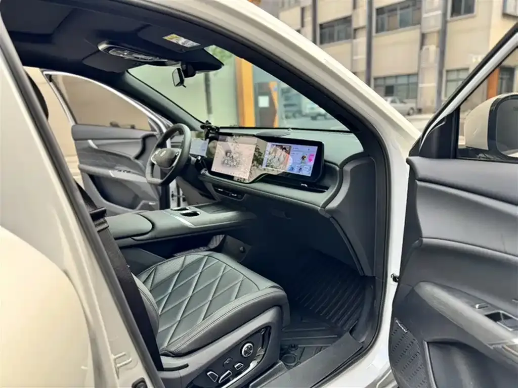 Changan CS75PLUS — фото 4