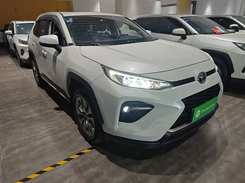 Toyota Wildlander — фото 4