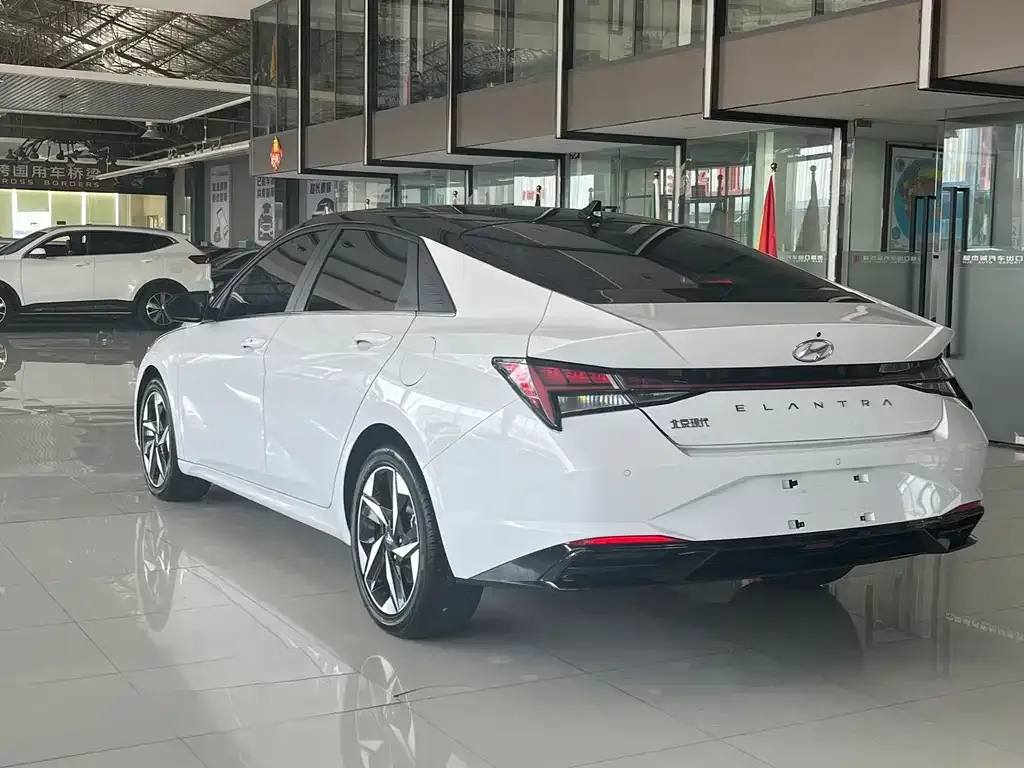 Hyundai Elantra 2022 из CN, фото 6