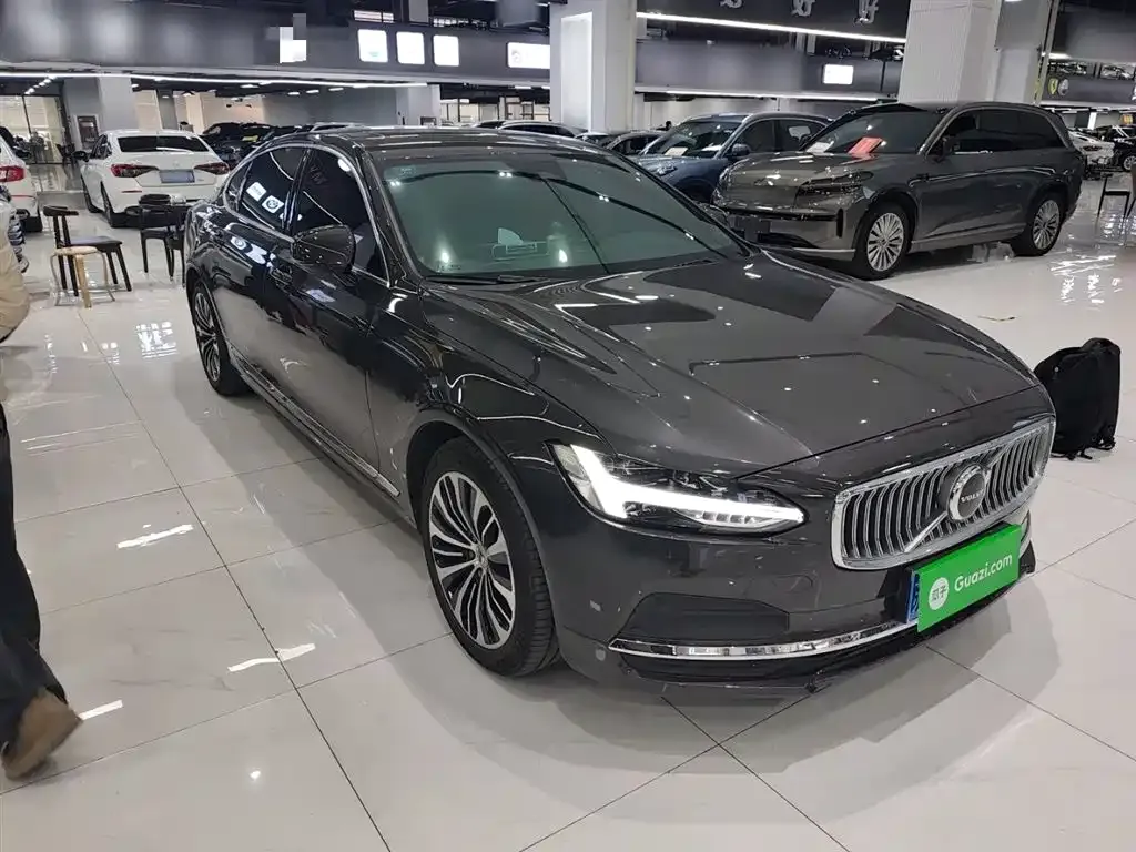 Volvo S90 — фото 4