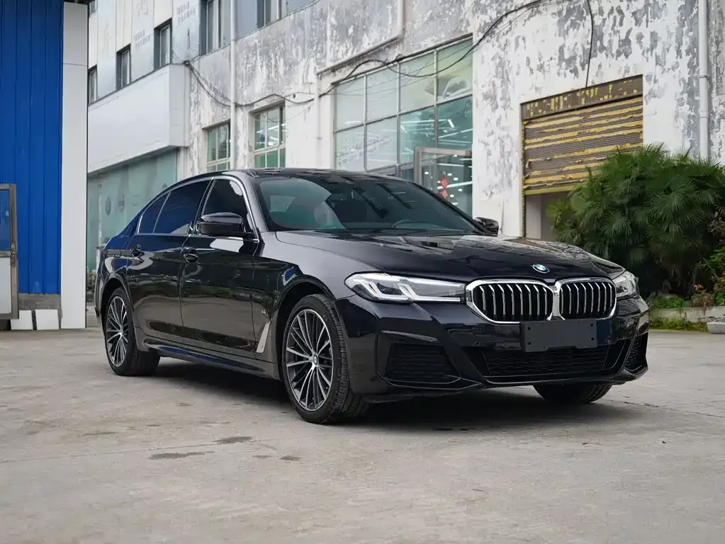 BMW 5 Series — фото 3