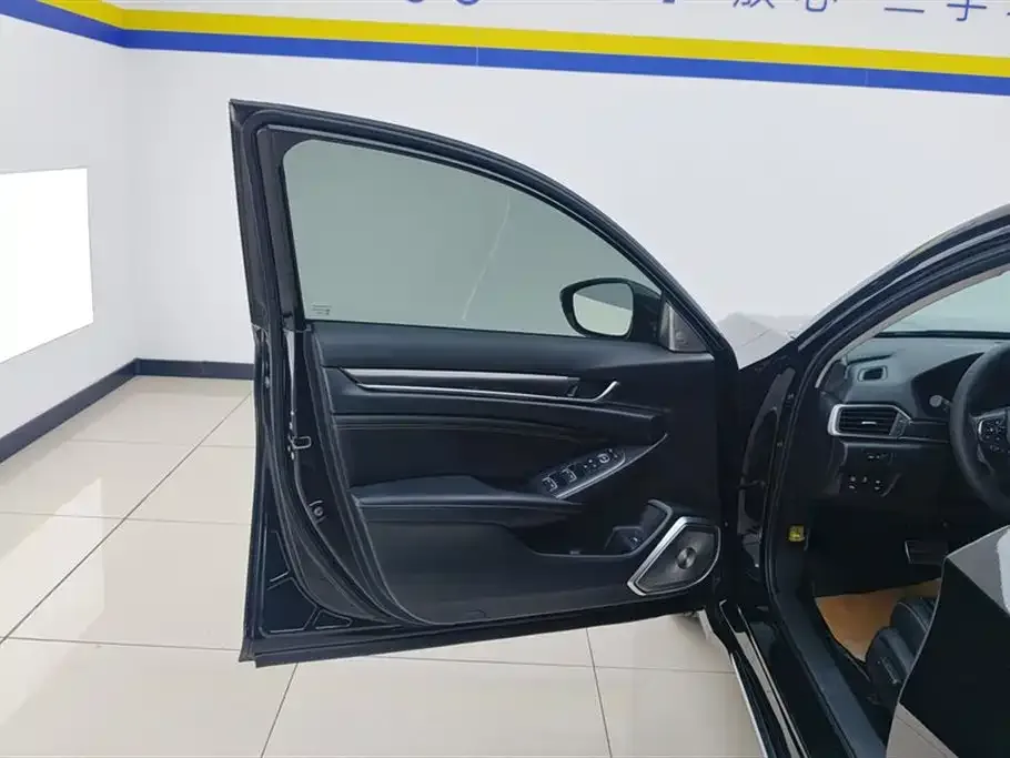Honda Accord — фото 5