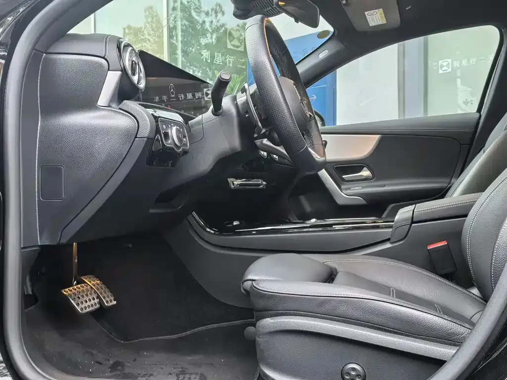 Mercedes-Benz A-Class AMG — фото 3