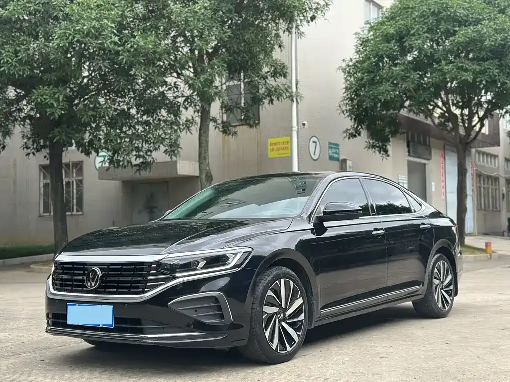 Volkswagen Passat 2023 из CN, фото 1