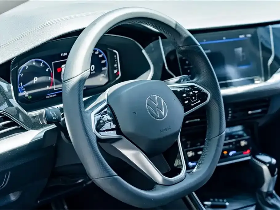 Volkswagen Passat — фото 6