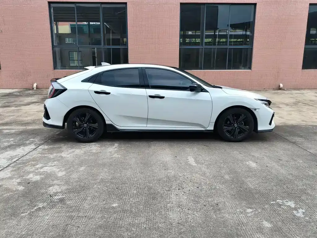 Honda Civic — фото 8