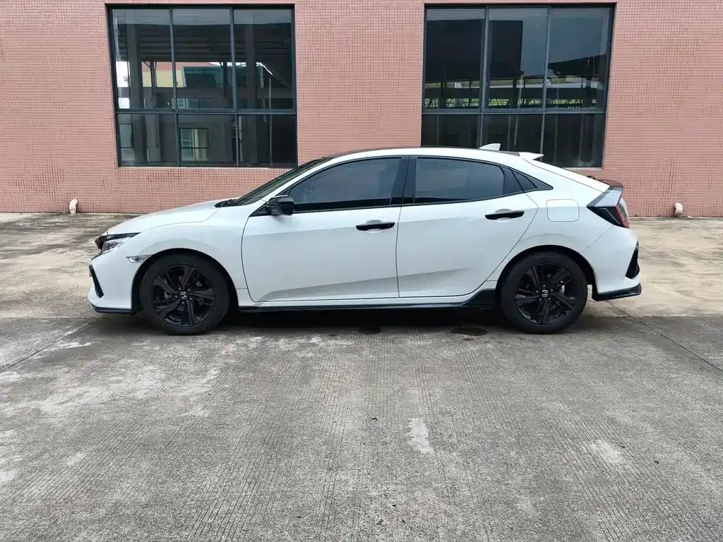 Honda Civic — фото 9