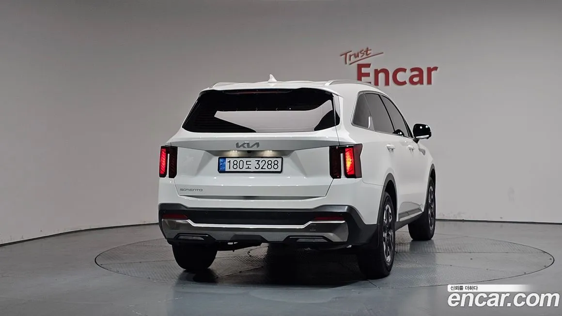 Kia Sorento — фото 3