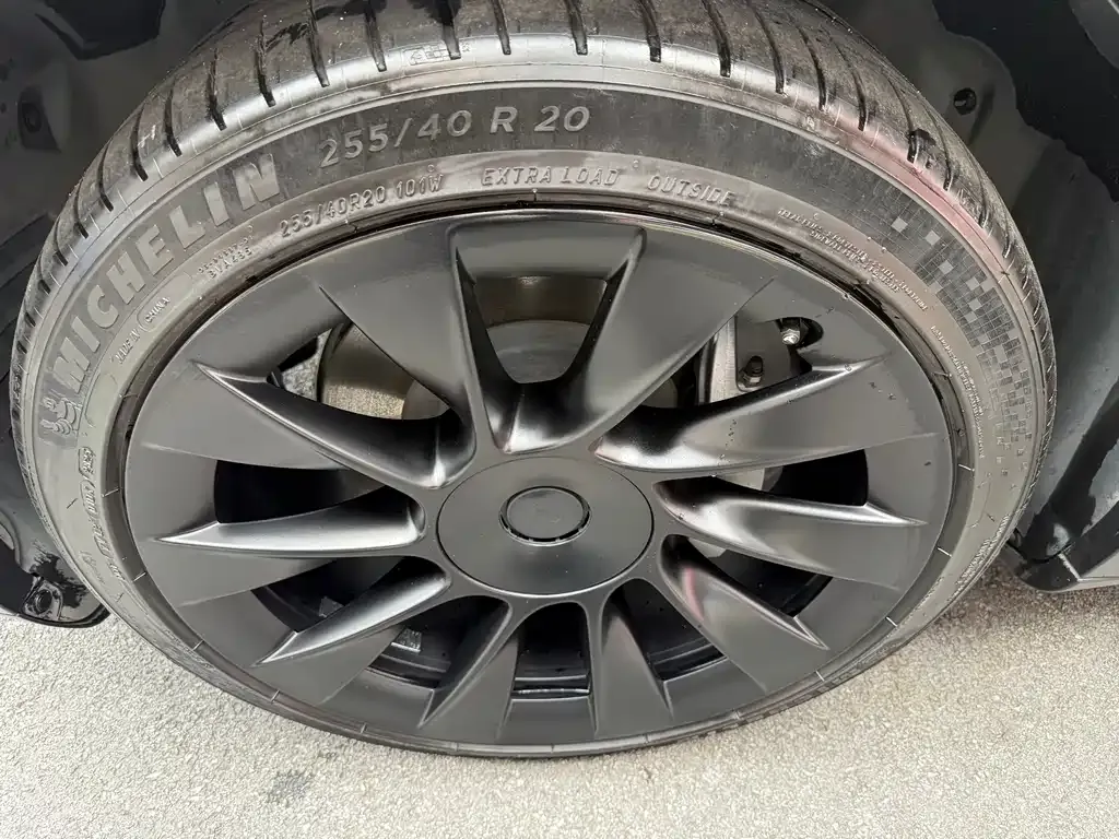 Tesla Model Y 2023 из CN, фото 4