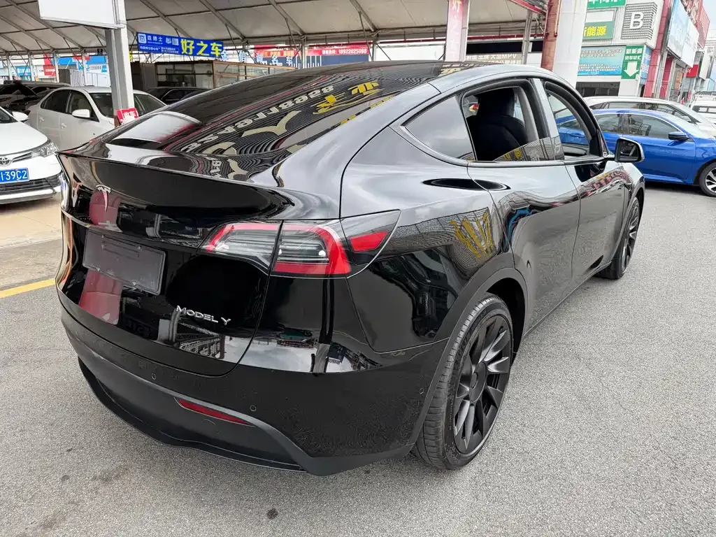 Tesla Model Y 2023 из CN, фото 7