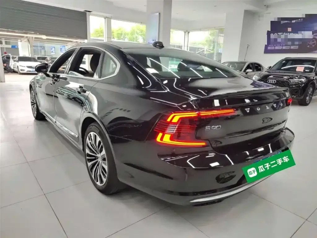 Volvo S90 2024 из CN, фото 5