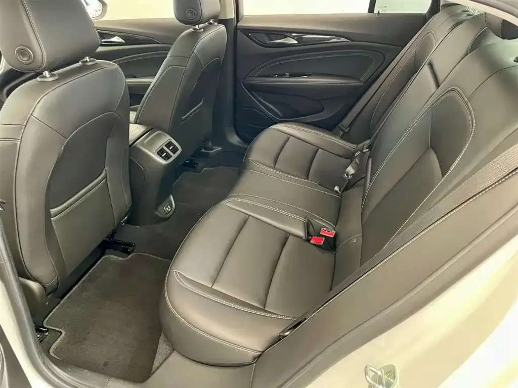 Buick Regal — фото 9