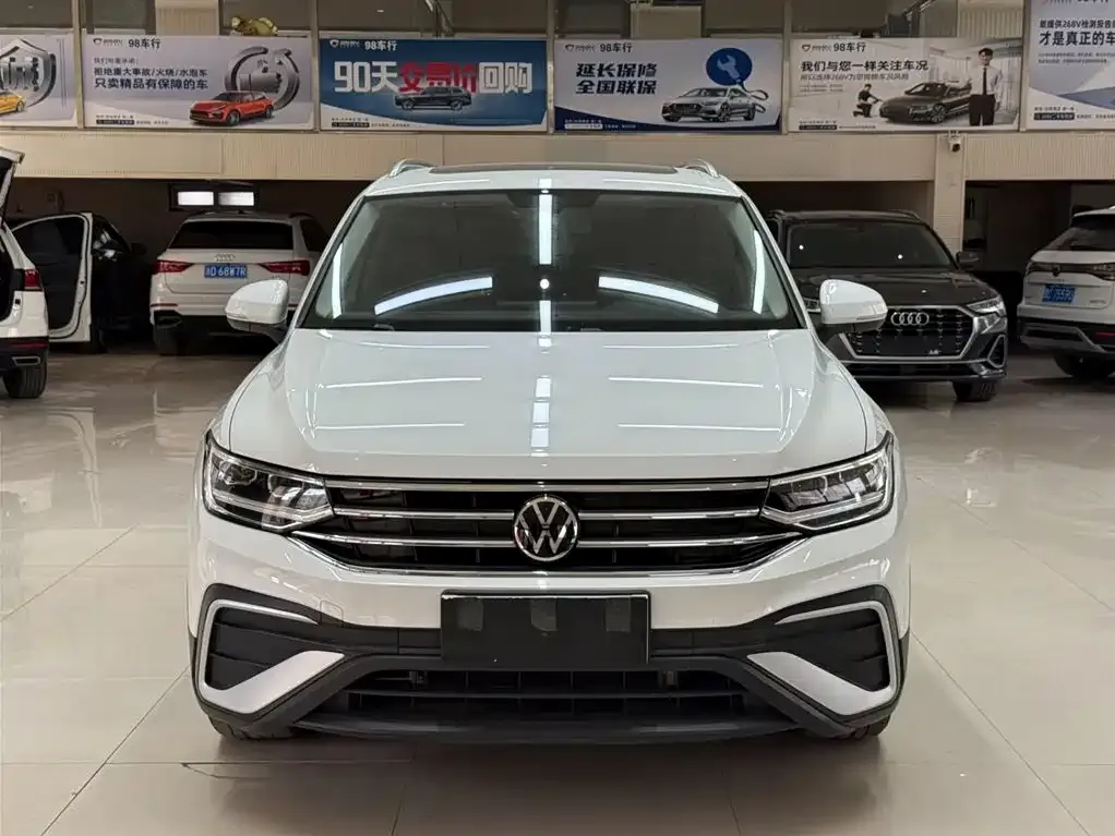 Volkswagen Tiguan L 2023 из CN, фото 4