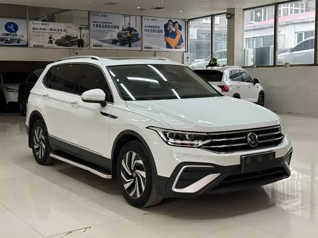 Volkswagen Tiguan L 2023 из CN, фото 8