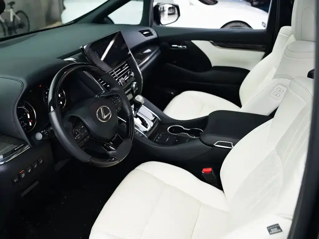 Lexus LM 2021 из CN, фото 3