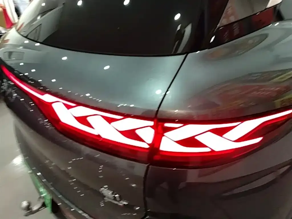 BYD Tang L — фото 2