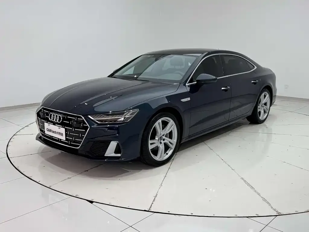 Audi A7L — фото 9