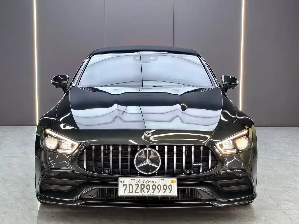 Mercedes-Benz AMG GT — фото 1