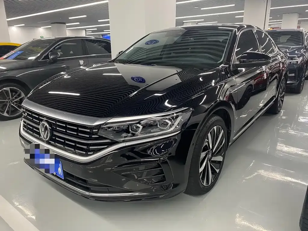 Volkswagen Passat 2022 из CN, фото 1