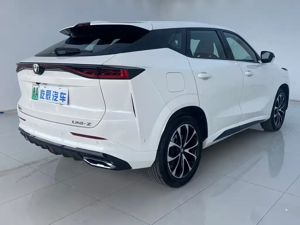 Changan UNI-Z New Energy 2024 из CN, фото 3
