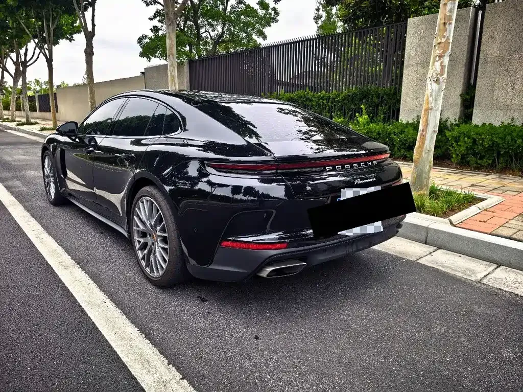 Porsche Panamera 2026 из CN, фото 7