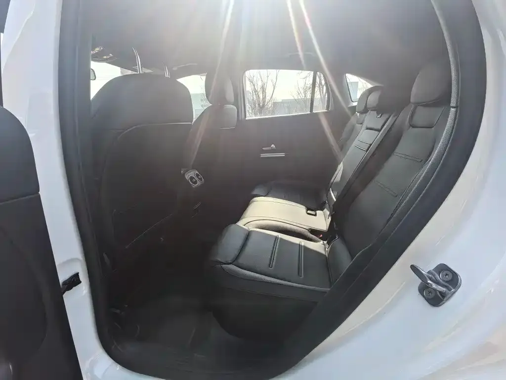 Mercedes-Benz GLA — фото 2