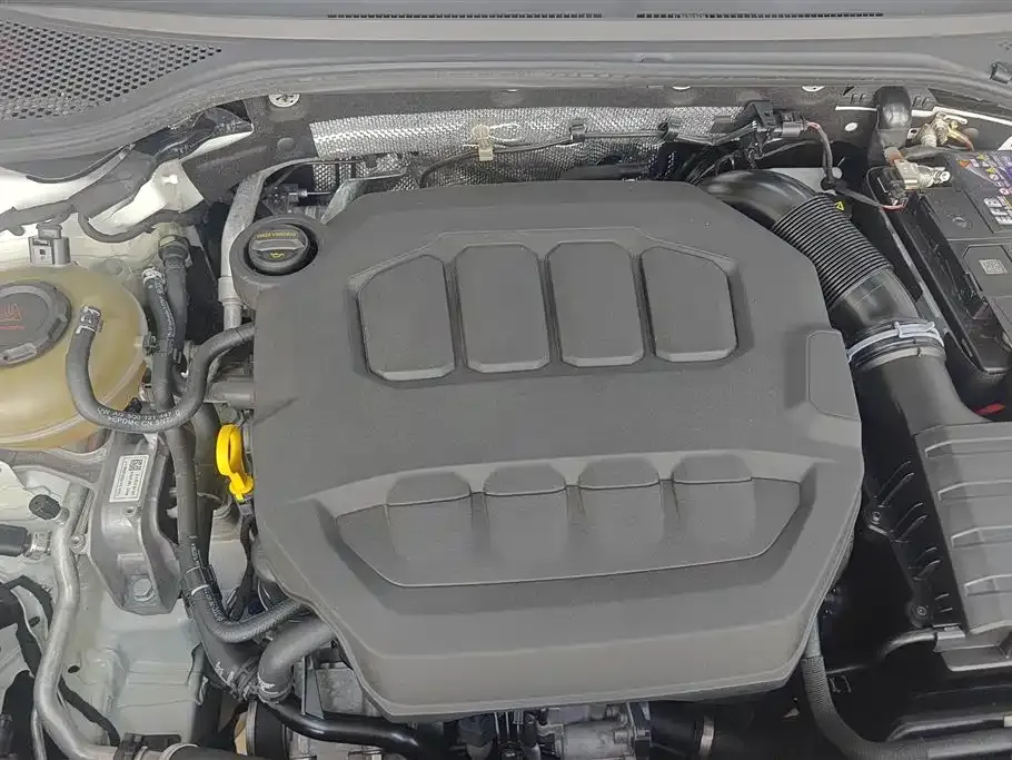 Volkswagen CC 2024 из CN, фото 10