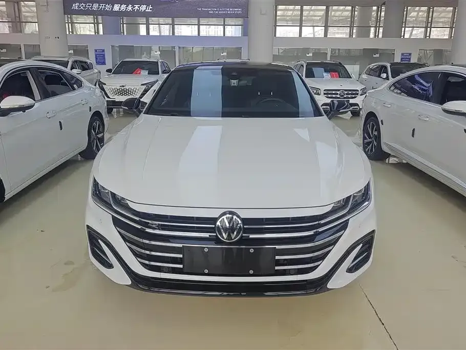 Volkswagen CC 2024 из CN, фото 9