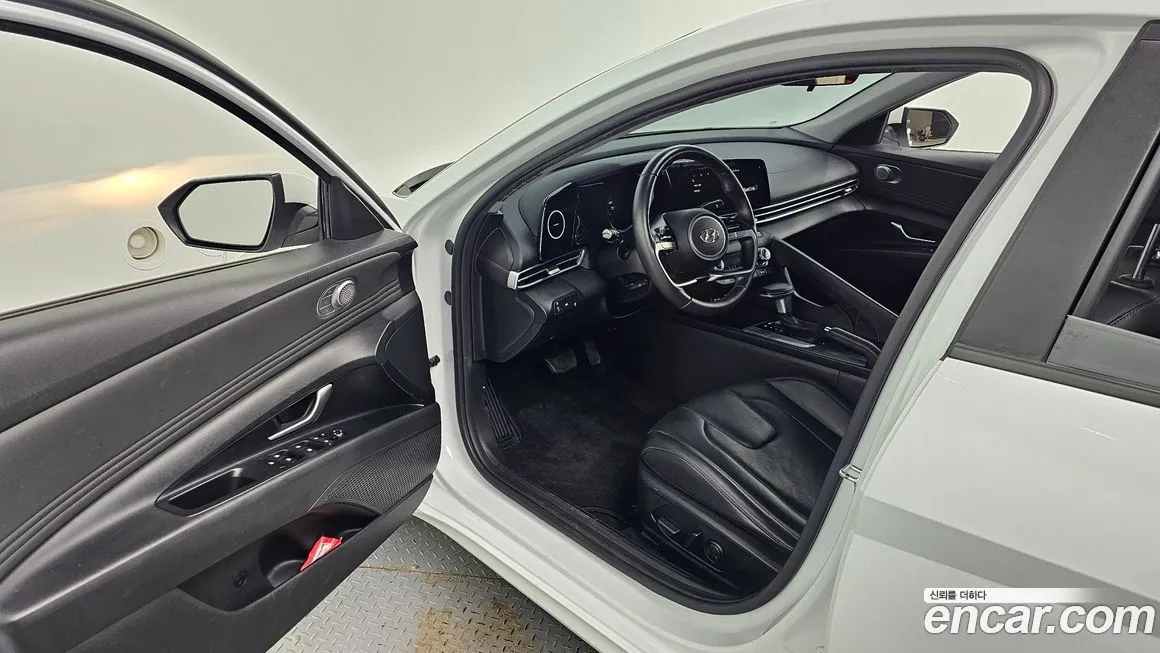 Hyundai AVANTE — фото 9
