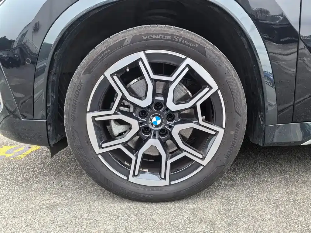 BMW X1 — фото 10