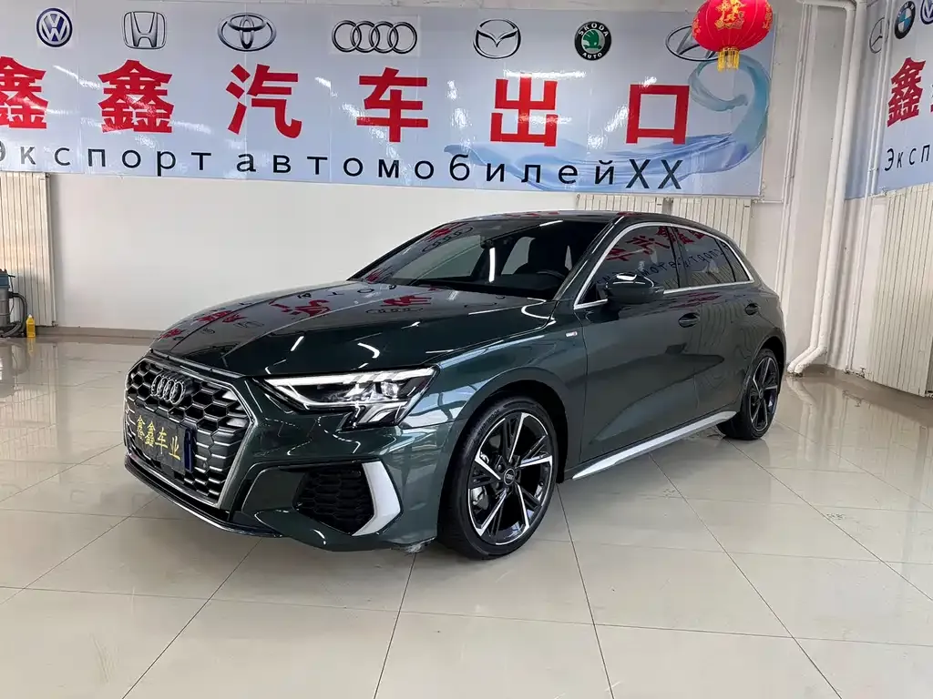 Audi A3 2023 из CN, фото 1