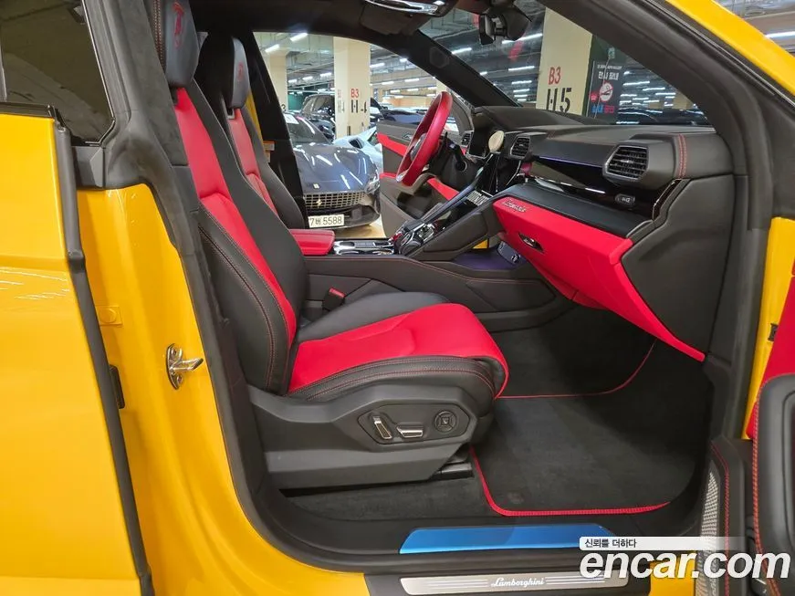 Lamborghini Urus 2022 из KR, фото 4