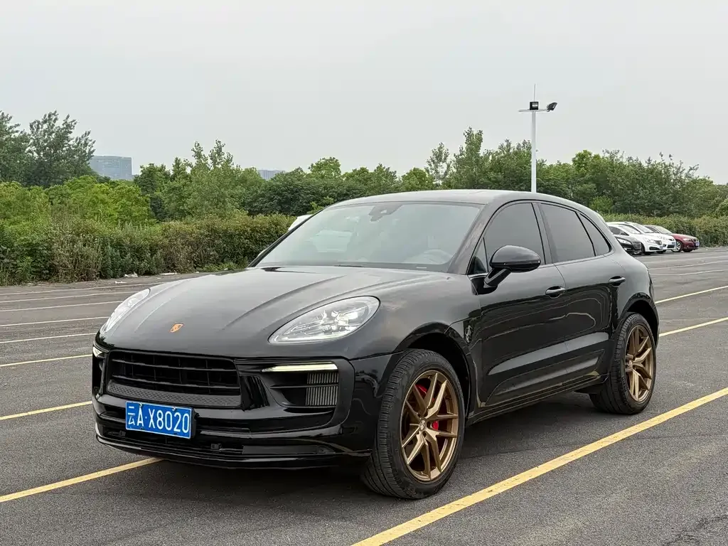 Porsche Macan — фото 1