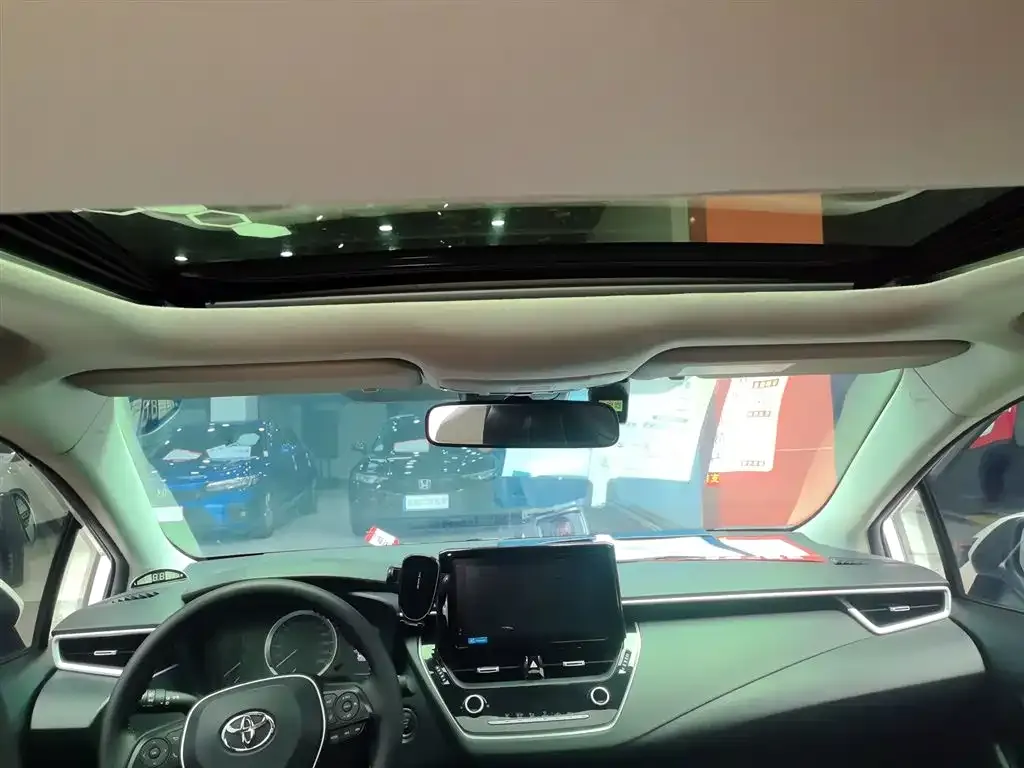 Toyota Corolla 2021 из CN, фото 4