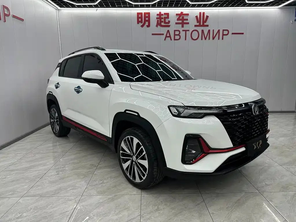 Changan CS35PLUS — фото 3