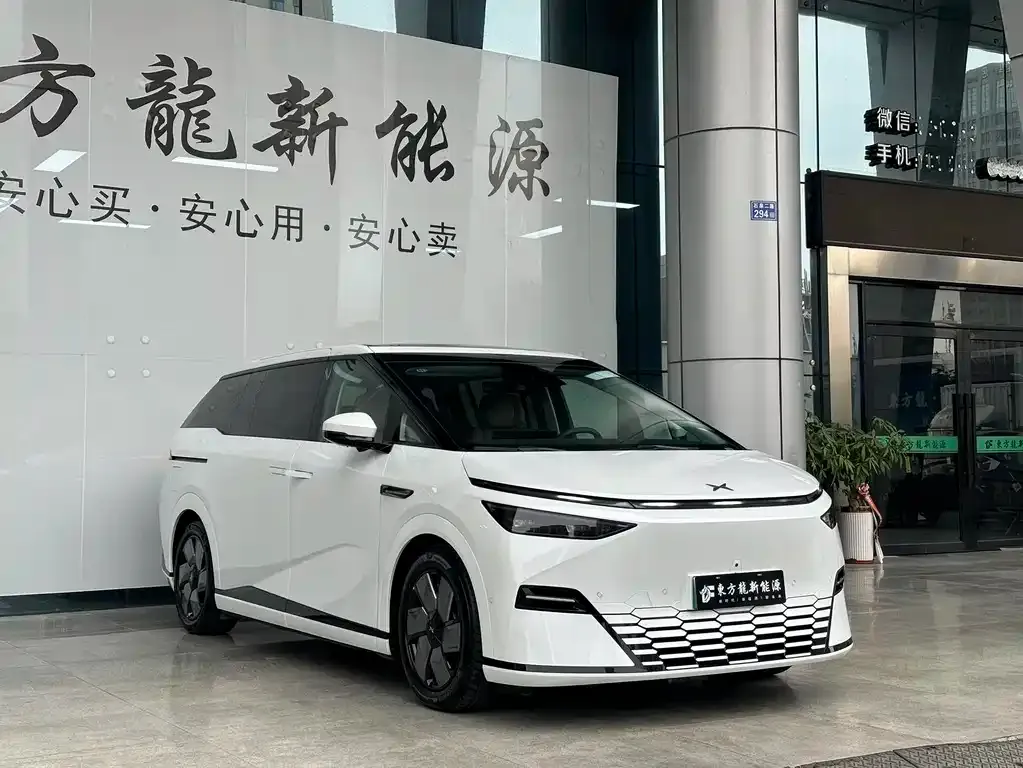 XPeng X9 2024 из CN, фото 2
