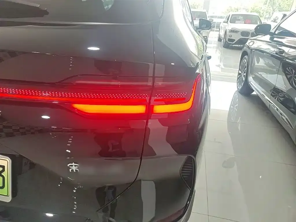 BYD PLUS New Energy — фото 4