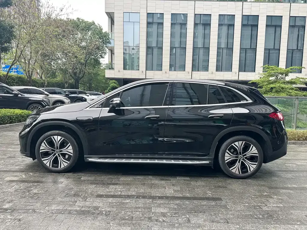 Mercedes-Benz EQE SUV 2025 из CN, фото 10