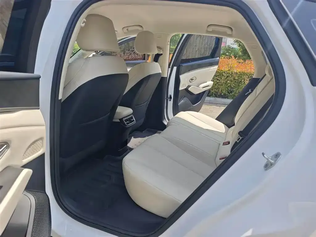 BYD Qin L 2025 из CN, фото 2