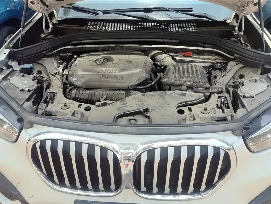 BMW X1 — фото 10