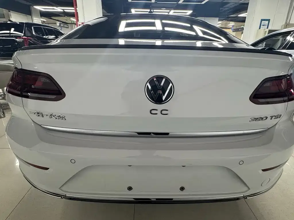 Volkswagen CC 2023 из CN, фото 5