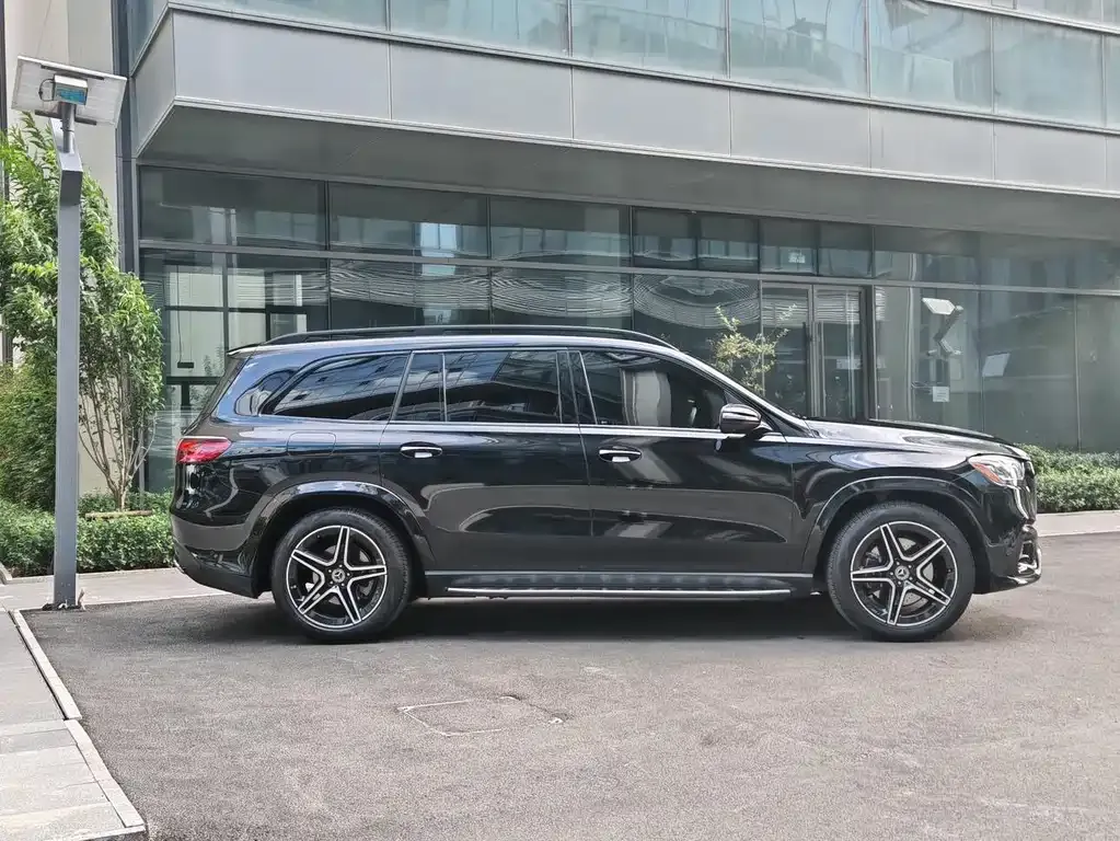Mercedes-Benz GLS — фото 9