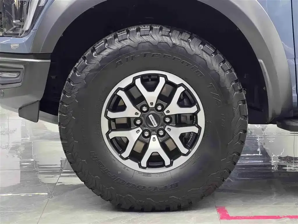 Ford F-150 Raptor — фото 10
