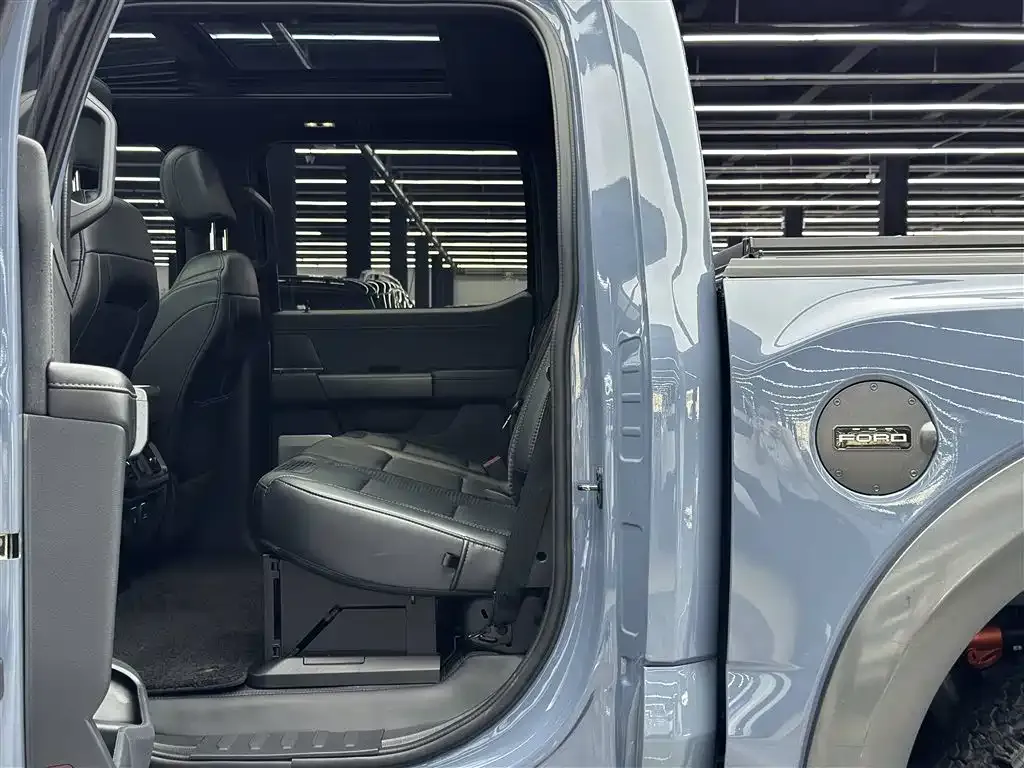 Ford F-150 Raptor — фото 8