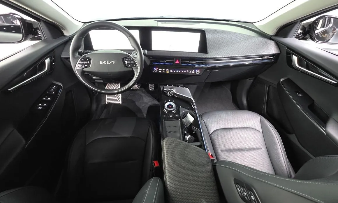 Kia EV6 2023 из KR, фото 10