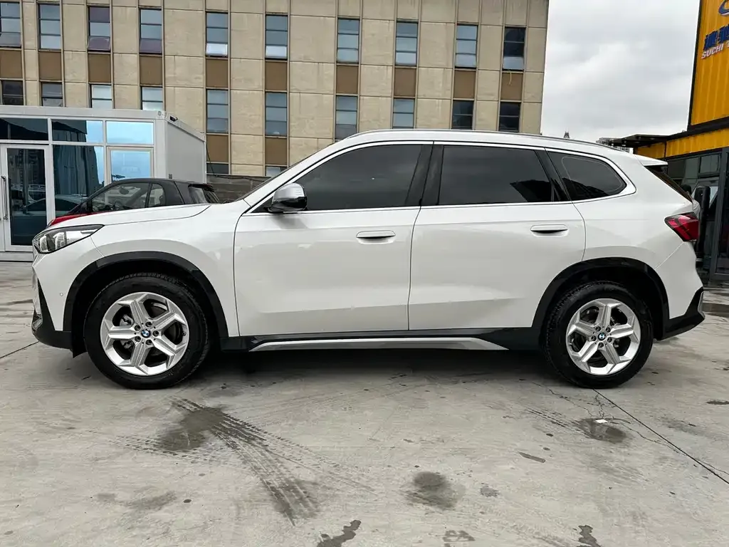 BMW X1 2023 из CN, фото 2