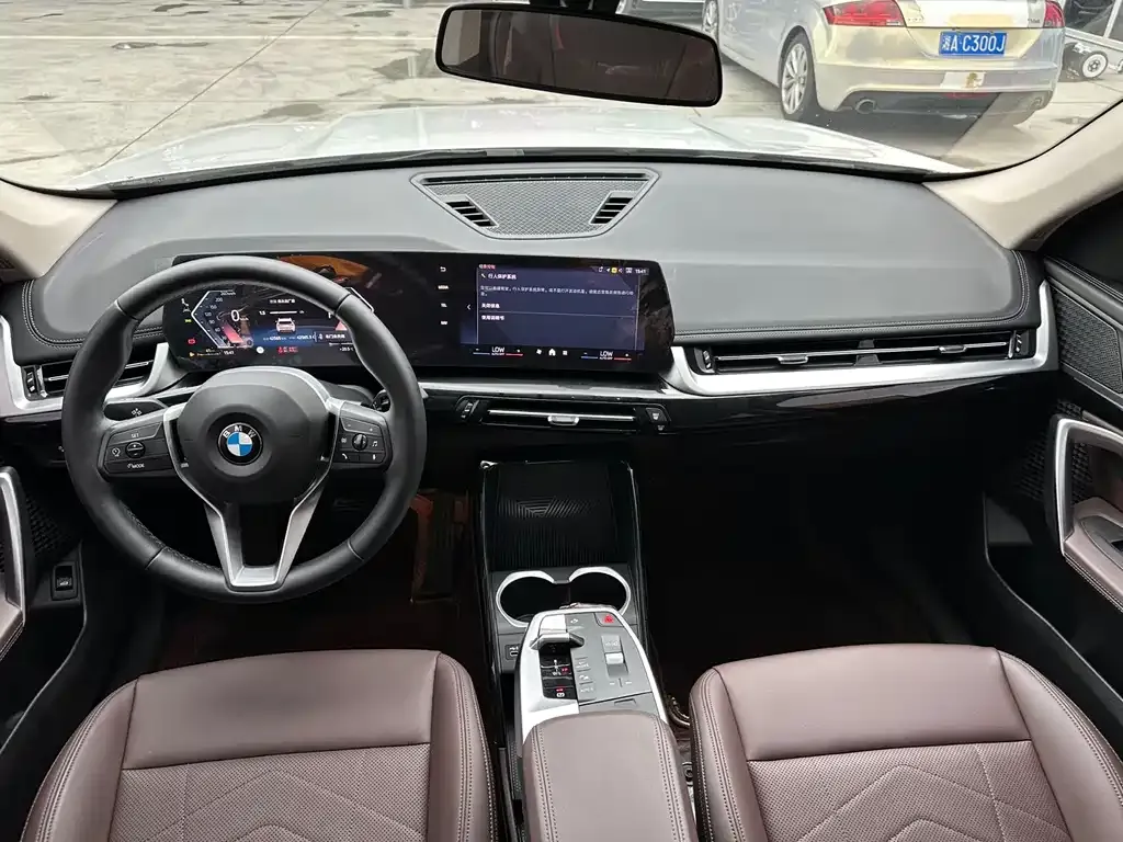 BMW X1 2023 из CN, фото 9