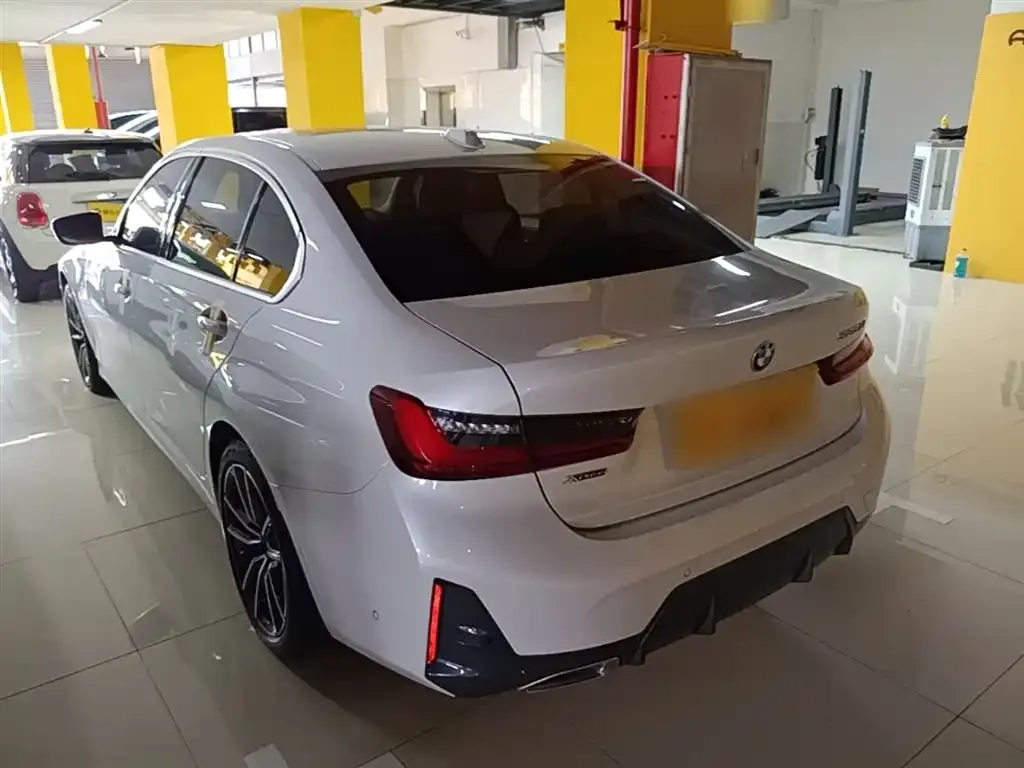BMW 3 Series 2023 из CN, фото 2